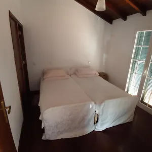 Ferienhaus Casa Pedra Sea And Mountain Views Plus Pool, Arco da Calheta (Madeira)