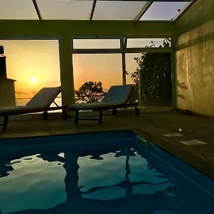 Casa Da Relva Com Piscina Aquecida Interna Apartament